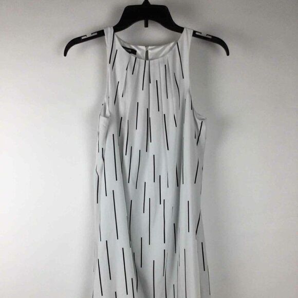 Cute Alfani White and Black Mini Dress‎ Sz 2 - Picture 1 of 4